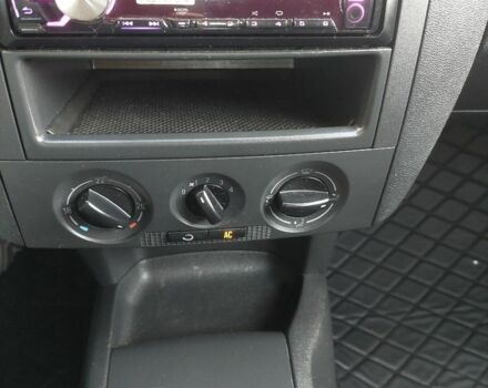 Серый Шкода Фабия, объемом двигателя 1.4 л и пробегом 160 тыс. км за 3950 $, фото 5 на Automoto.ua