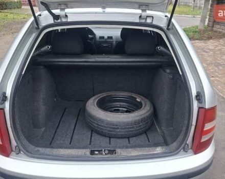 Сірий Шкода Фабія, об'ємом двигуна 1.39 л та пробігом 250 тис. км за 2850 $, фото 13 на Automoto.ua