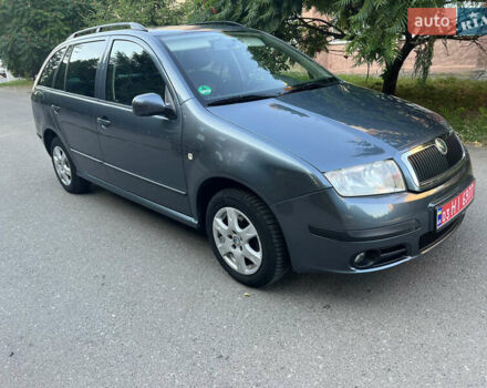 Серый Шкода Фабия, объемом двигателя 0 л и пробегом 208 тыс. км за 4700 $, фото 5 на Automoto.ua