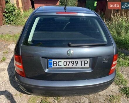 Сірий Шкода Фабія, об'ємом двигуна 1.39 л та пробігом 289 тис. км за 5200 $, фото 4 на Automoto.ua
