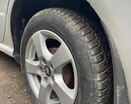 Серый Шкода Фабия, объемом двигателя 1.2 л и пробегом 175 тыс. км за 2800 $, фото 36 на Automoto.ua