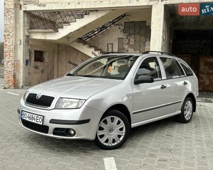 Серый Шкода Фабия, объемом двигателя 1.39 л и пробегом 164 тыс. км за 4444 $, фото 1 на Automoto.ua