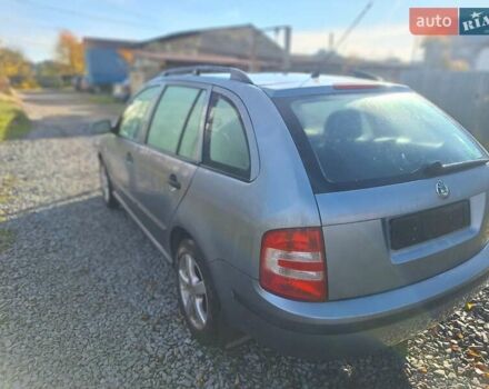 Сірий Шкода Фабія, об'ємом двигуна 1.4 л та пробігом 215 тис. км за 2800 $, фото 1 на Automoto.ua
