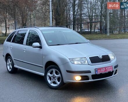 Сірий Шкода Фабія, об'ємом двигуна 1.4 л та пробігом 204 тис. км за 4999 $, фото 1 на Automoto.ua