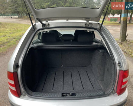 Серый Шкода Фабия, объемом двигателя 1.2 л и пробегом 175 тыс. км за 2800 $, фото 26 на Automoto.ua