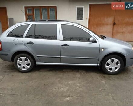 Серый Шкода Фабия, объемом двигателя 1.2 л и пробегом 290 тыс. км за 3400 $, фото 2 на Automoto.ua