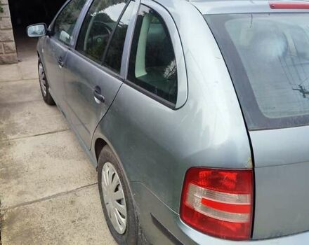 Сірий Шкода Фабія, об'ємом двигуна 1.4 л та пробігом 310 тис. км за 4100 $, фото 9 на Automoto.ua