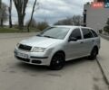 Сірий Шкода Фабія, об'ємом двигуна 1.2 л та пробігом 200 тис. км за 3700 $, фото 1 на Automoto.ua