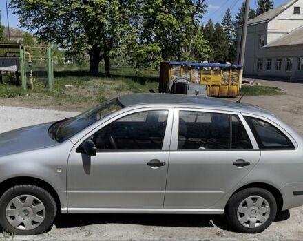 Шкода Фабия 2006 в Василькове на Automoto.ua Серый Шкода Фабия, объемом двигателя 1.4 л и пробегом 234 тыс. км за 4900 $, фото 3 на Automoto.ua