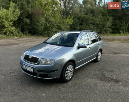 Сірий Шкода Фабія, об'ємом двигуна 1.39 л та пробігом 185 тис. км за 4000 $, фото 4 на Automoto.ua