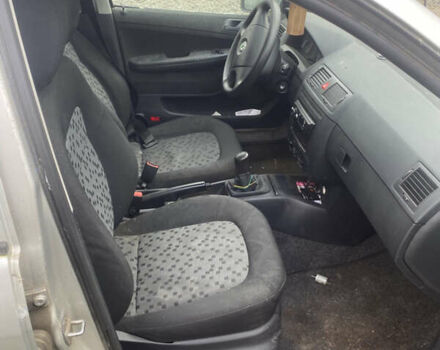 Сірий Шкода Фабія, об'ємом двигуна 1.4 л та пробігом 253 тис. км за 1300 $, фото 7 на Automoto.ua