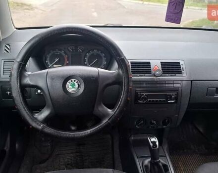 Сірий Шкода Фабія, об'ємом двигуна 1.39 л та пробігом 250 тис. км за 2850 $, фото 9 на Automoto.ua
