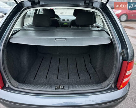 Серый Шкода Фабия, объемом двигателя 1.4 л и пробегом 215 тыс. км за 4500 $, фото 16 на Automoto.ua