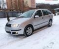 Серый Шкода Фабия, объемом двигателя 1.4 л и пробегом 208 тыс. км за 5300 $, фото 2 на Automoto.ua