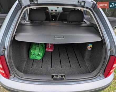 Серый Шкода Фабия, объемом двигателя 1.39 л и пробегом 230 тыс. км за 5000 $, фото 19 на Automoto.ua