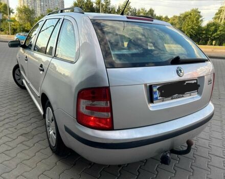 Сірий Шкода Фабія, об'ємом двигуна 1.39 л та пробігом 199 тис. км за 3300 $, фото 3 на Automoto.ua