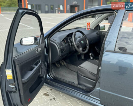 Сірий Шкода Фабія, об'ємом двигуна 1.39 л та пробігом 220 тис. км за 4950 $, фото 11 на Automoto.ua