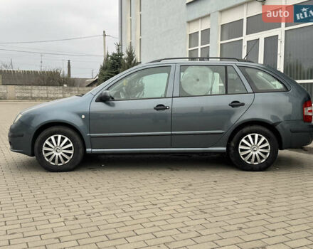 Серый Шкода Фабия, объемом двигателя 1.4 л и пробегом 266 тыс. км за 3998 $, фото 3 на Automoto.ua