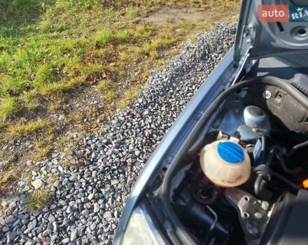 Сірий Шкода Фабія, об'ємом двигуна 1.4 л та пробігом 215 тис. км за 2800 $, фото 16 на Automoto.ua