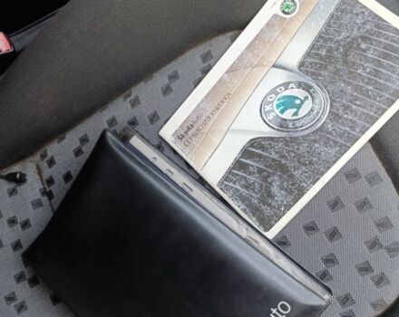 Серый Шкода Фабия, объемом двигателя 0 л и пробегом 179 тыс. км за 3299 $, фото 3 на Automoto.ua