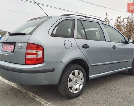 Серый Шкода Фабия, объемом двигателя 1.4 л и пробегом 194 тыс. км за 4900 $, фото 1 на Automoto.ua