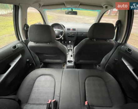 Серый Шкода Фабия, объемом двигателя 1.2 л и пробегом 175 тыс. км за 2800 $, фото 33 на Automoto.ua