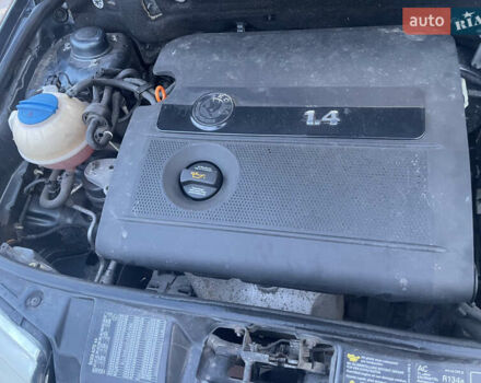 Серый Шкода Фабия, объемом двигателя 1.39 л и пробегом 197 тыс. км за 3950 $, фото 13 на Automoto.ua