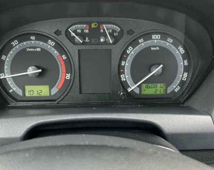 Сірий Шкода Фабія, об'ємом двигуна 1.4 л та пробігом 160 тис. км за 4500 $, фото 5 на Automoto.ua