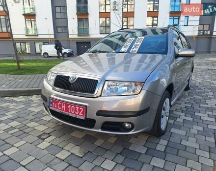 Шкода Фабия 2006 в Ивано-Франковске на Automoto.ua Серый Шкода Фабия, объемом двигателя 1.4 л и пробегом 210 тыс. км за 5499 $, фото 2 на Automoto.ua