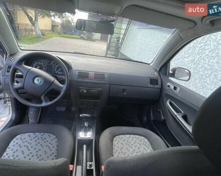 Шкода Фабия 2006 в Тернополе на Automoto.ua Серый Шкода Фабия, объемом двигателя 1.4 л и пробегом 162 тыс. км за 4400 $, фото 13 на Automoto.ua