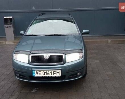 Серый Шкода Фабия, объемом двигателя 1.4 л и пробегом 198 тыс. км за 5200 $, фото 7 на Automoto.ua