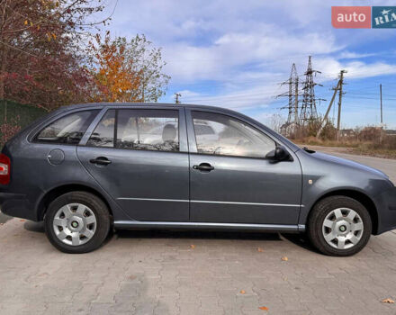 Серый Шкода Фабия, объемом двигателя 1.39 л и пробегом 220 тыс. км за 4200 $, фото 3 на Automoto.ua