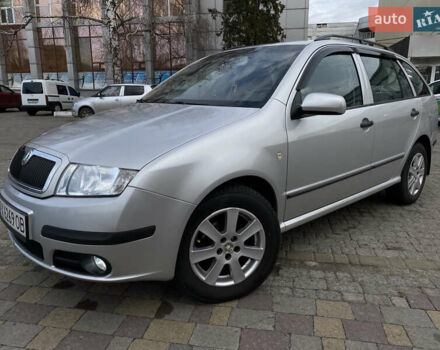 Серый Шкода Фабия, объемом двигателя 1.4 л и пробегом 270 тыс. км за 4900 $, фото 2 на Automoto.ua