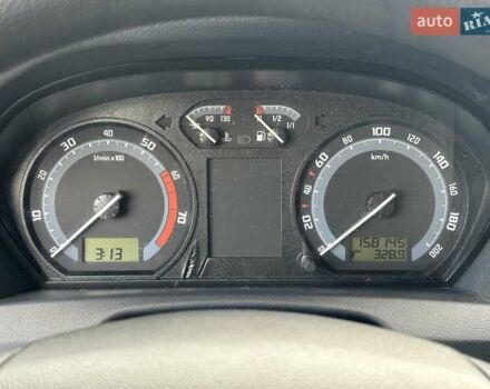Шкода Фабия 2006 в Киеве на Automoto.ua Серый Шкода Фабия, объемом двигателя 1.2 л и пробегом 158 тыс. км за 4690 $, фото 19 на Automoto.ua