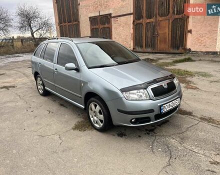 Шкода Фабия 2006 в Умани на Automoto.ua Серый Шкода Фабия, объемом двигателя 1.39 л и пробегом 230 тыс. км за 5500 $, фото 3 на Automoto.ua