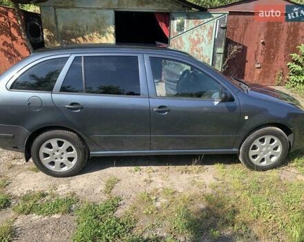 Сірий Шкода Фабія, об'ємом двигуна 1.39 л та пробігом 289 тис. км за 5200 $, фото 2 на Automoto.ua