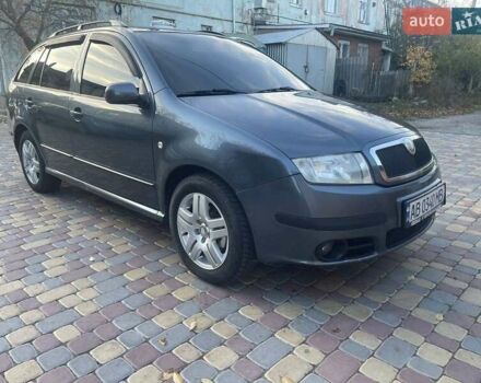 Сірий Шкода Фабія, об'ємом двигуна 1.39 л та пробігом 197 тис. км за 3600 $, фото 1 на Automoto.ua
