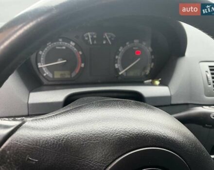 Шкода Фабия 2006 в Умани на Automoto.ua Серый Шкода Фабия, объемом двигателя 1.39 л и пробегом 230 тыс. км за 5500 $, фото 7 на Automoto.ua