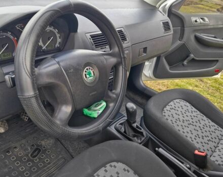 Сірий Шкода Фабія, об'ємом двигуна 1.2 л та пробігом 268 тис. км за 2950 $, фото 18 на Automoto.ua