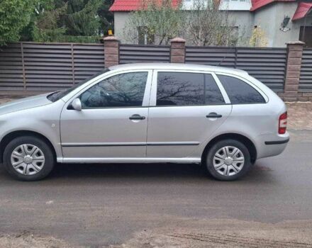 Сірий Шкода Фабія, об'ємом двигуна 1.4 л та пробігом 250 тис. км за 2850 $, фото 1 на Automoto.ua