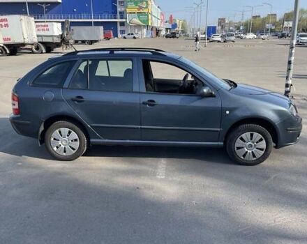 Сірий Шкода Фабія, об'ємом двигуна 1.4 л та пробігом 295 тис. км за 5000 $, фото 3 на Automoto.ua