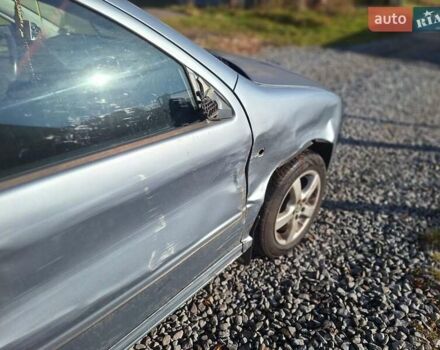 Сірий Шкода Фабія, об'ємом двигуна 1.4 л та пробігом 215 тис. км за 2800 $, фото 3 на Automoto.ua