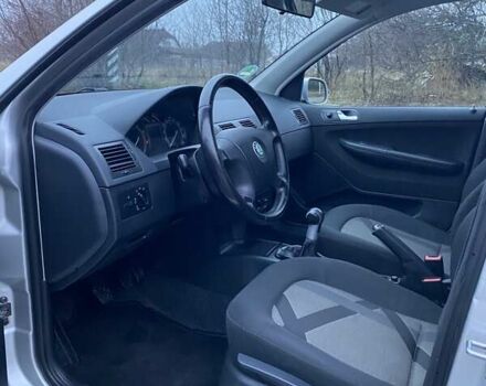 Сірий Шкода Фабія, об'ємом двигуна 1.4 л та пробігом 204 тис. км за 4999 $, фото 18 на Automoto.ua