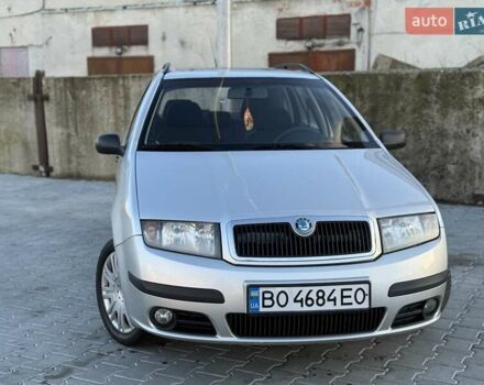 Серый Шкода Фабия, объемом двигателя 1.39 л и пробегом 165 тыс. км за 3950 $, фото 5 на Automoto.ua