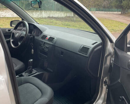 Серый Шкода Фабия, объемом двигателя 1.2 л и пробегом 175 тыс. км за 2800 $, фото 17 на Automoto.ua