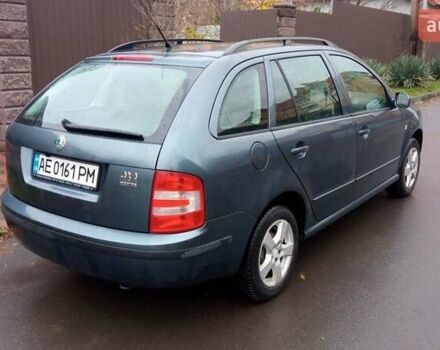 Серый Шкода Фабия, объемом двигателя 1.4 л и пробегом 198 тыс. км за 5200 $, фото 2 на Automoto.ua