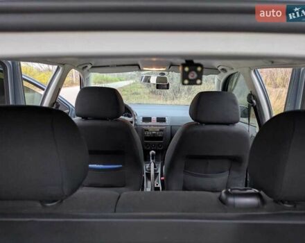 Серый Шкода Фабия, объемом двигателя 1.39 л и пробегом 230 тыс. км за 5000 $, фото 15 на Automoto.ua