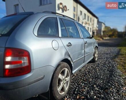 Сірий Шкода Фабія, об'ємом двигуна 1.4 л та пробігом 215 тис. км за 2800 $, фото 2 на Automoto.ua