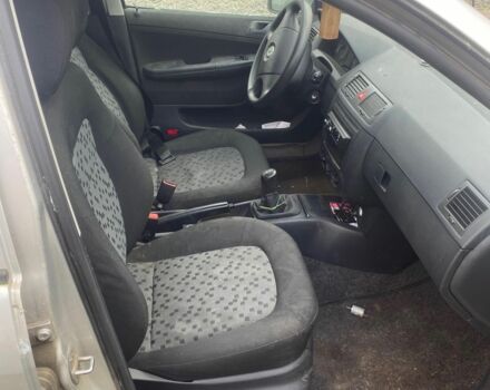 Сірий Шкода Фабія, об'ємом двигуна 1.4 л та пробігом 252 тис. км за 1300 $, фото 7 на Automoto.ua