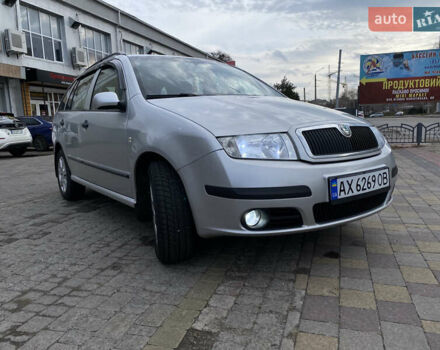 Серый Шкода Фабия, объемом двигателя 1.4 л и пробегом 270 тыс. км за 4900 $, фото 3 на Automoto.ua